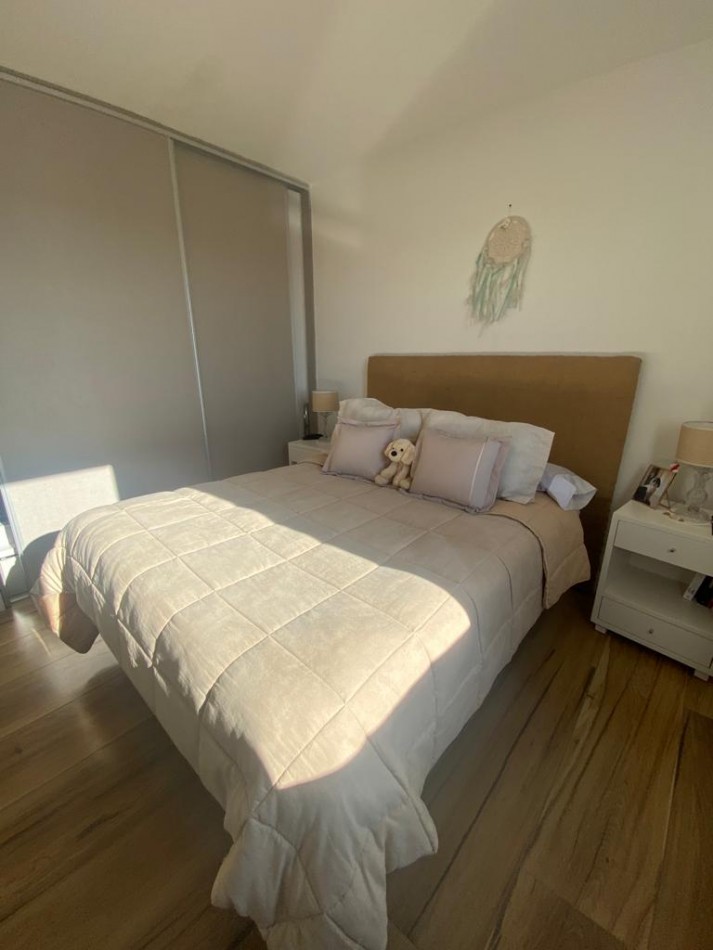 Depto de 3 ambientes con terraza propia 