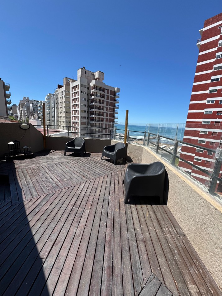 Departamento de 3 ambientes con quincho y terraza propia