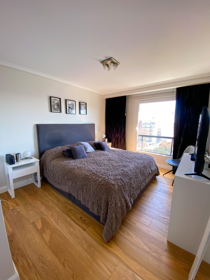 EXCLUSIVO 4 AMBIENTES CON DOBLE COCHERA Y TERRAZA PROPIA