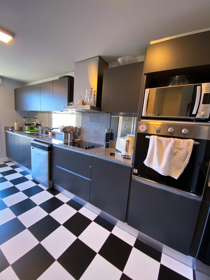 EXCLUSIVO 4 AMBIENTES CON DOBLE COCHERA Y TERRAZA PROPIA