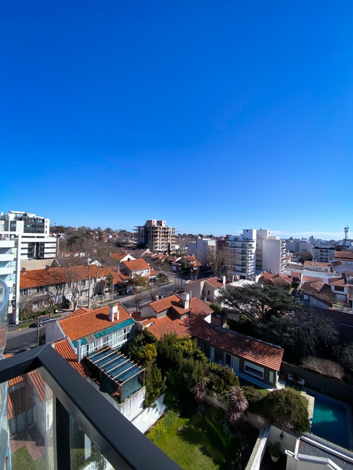 EXCLUSIVO 4 AMBIENTES CON DOBLE COCHERA Y TERRAZA PROPIA