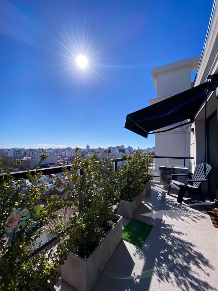 EXCLUSIVO 4 AMBIENTES CON DOBLE COCHERA Y TERRAZA PROPIA