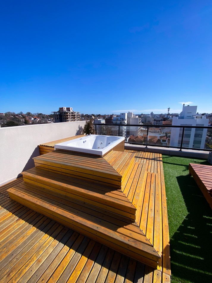 EXCLUSIVO 4 AMBIENTES CON DOBLE COCHERA Y TERRAZA PROPIA