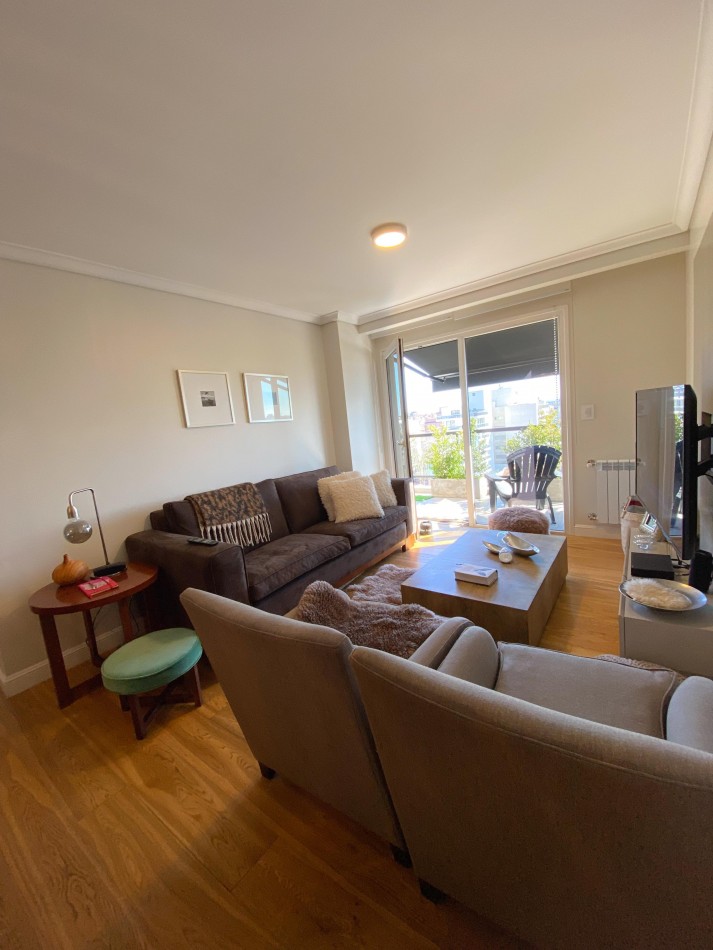 EXCLUSIVO 4 AMBIENTES CON DOBLE COCHERA Y TERRAZA PROPIA