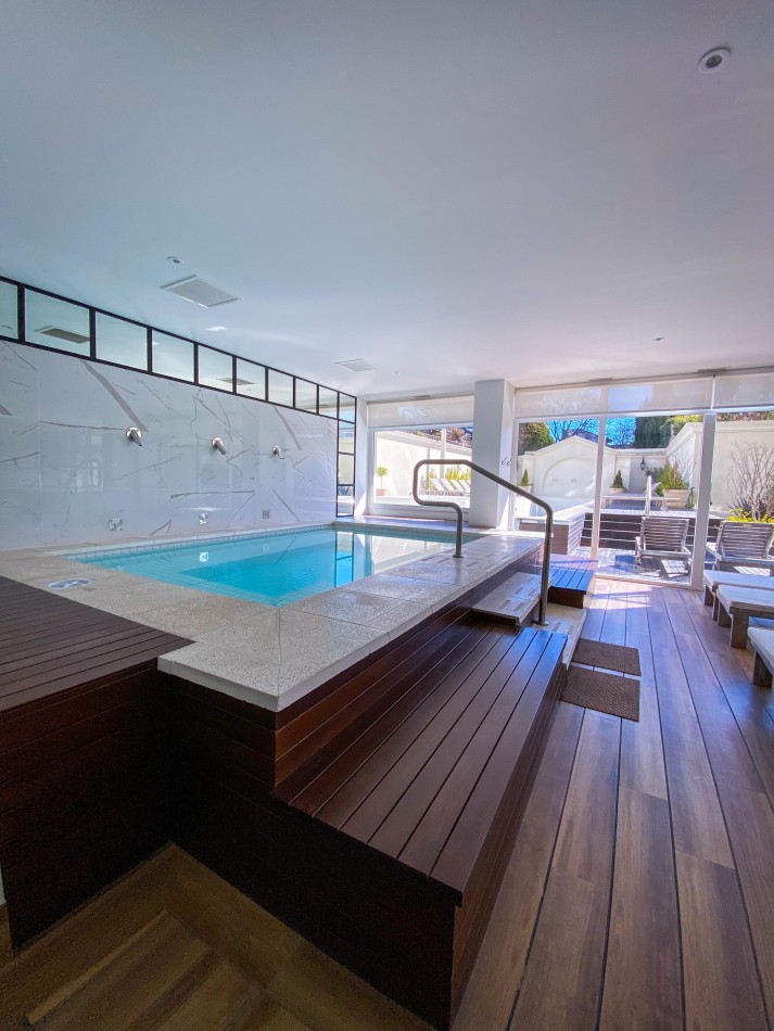EXCLUSIVO 4 AMBIENTES CON DOBLE COCHERA Y TERRAZA PROPIA