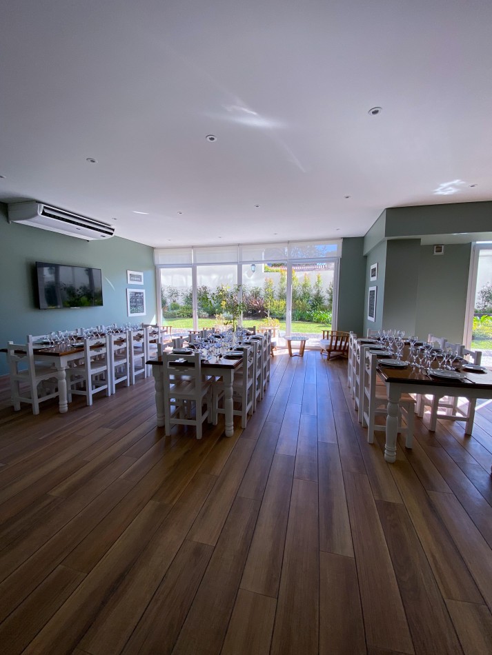 EXCLUSIVO 4 AMBIENTES CON DOBLE COCHERA Y TERRAZA PROPIA