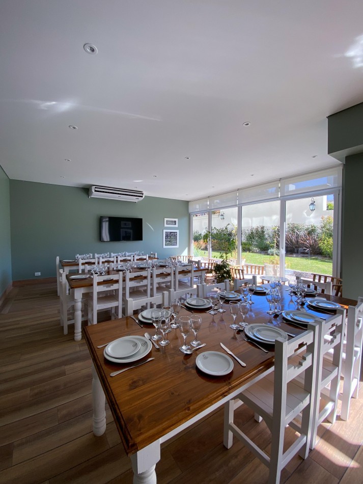 EXCLUSIVO 4 AMBIENTES CON DOBLE COCHERA Y TERRAZA PROPIA