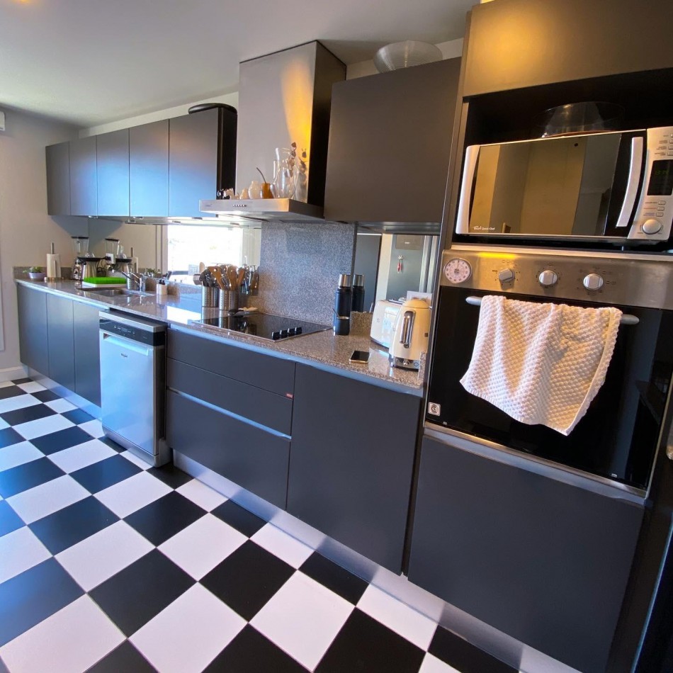 EXCLUSIVO 4 AMBIENTES CON DOBLE COCHERA Y TERRAZA PROPIA