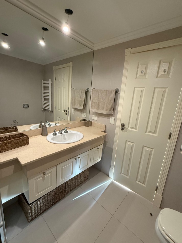 VENTA -3 AMBIENTES DE CATEGORIA DUMBLEDOR RESIDENCE