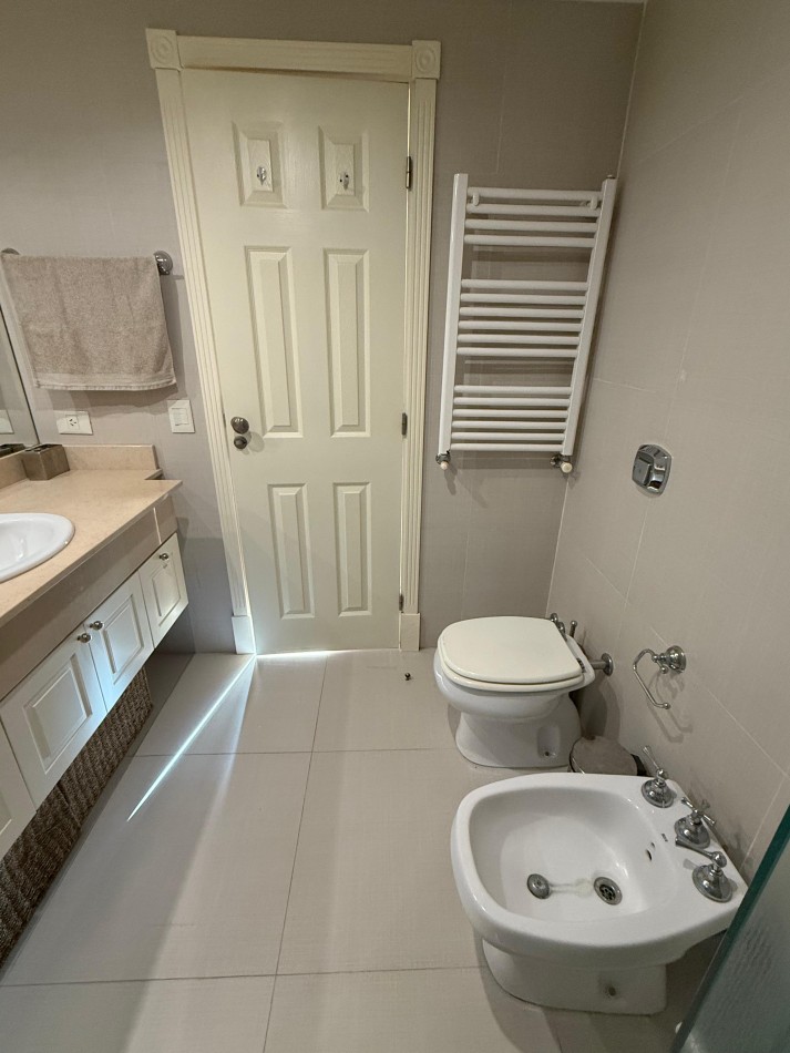 VENTA -3 AMBIENTES DE CATEGORIA DUMBLEDOR RESIDENCE