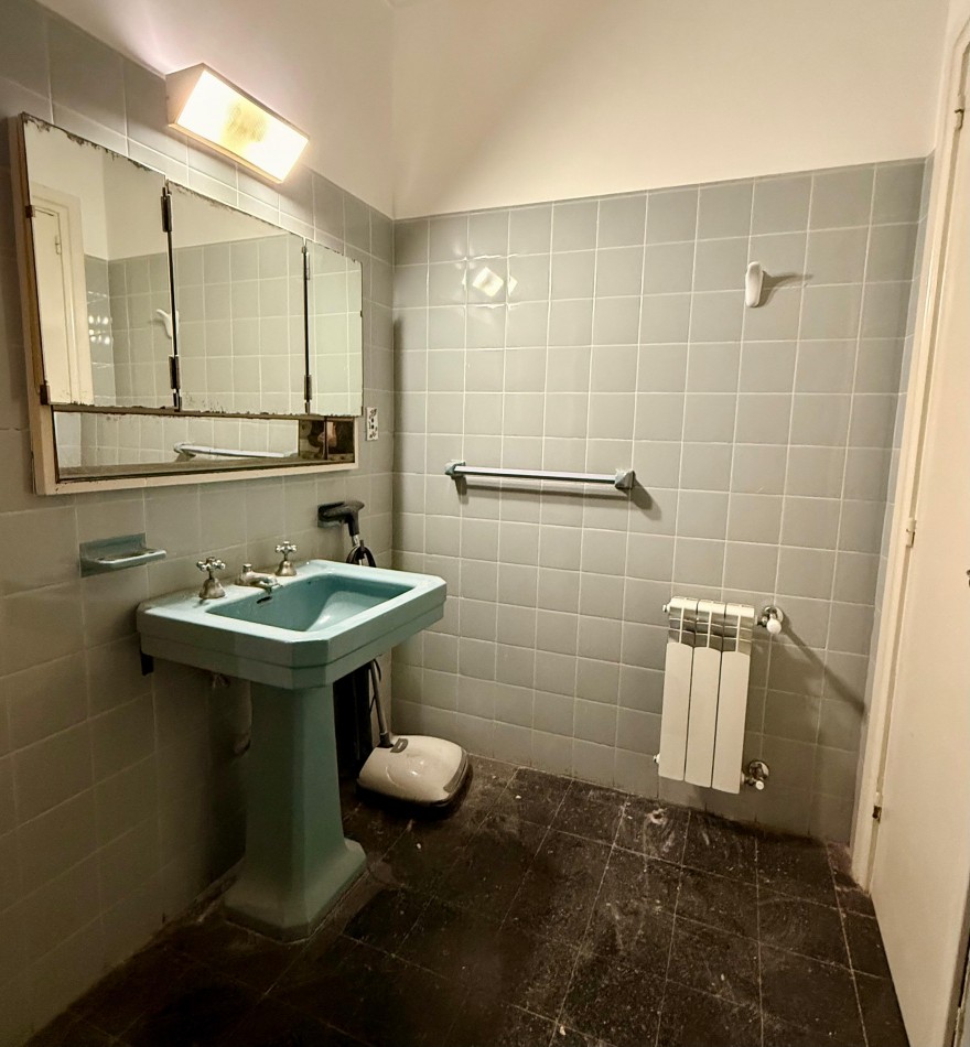 ALQUILER 24 MESES - CHALET 6 AMBIENTES - PLAYA GRANDE