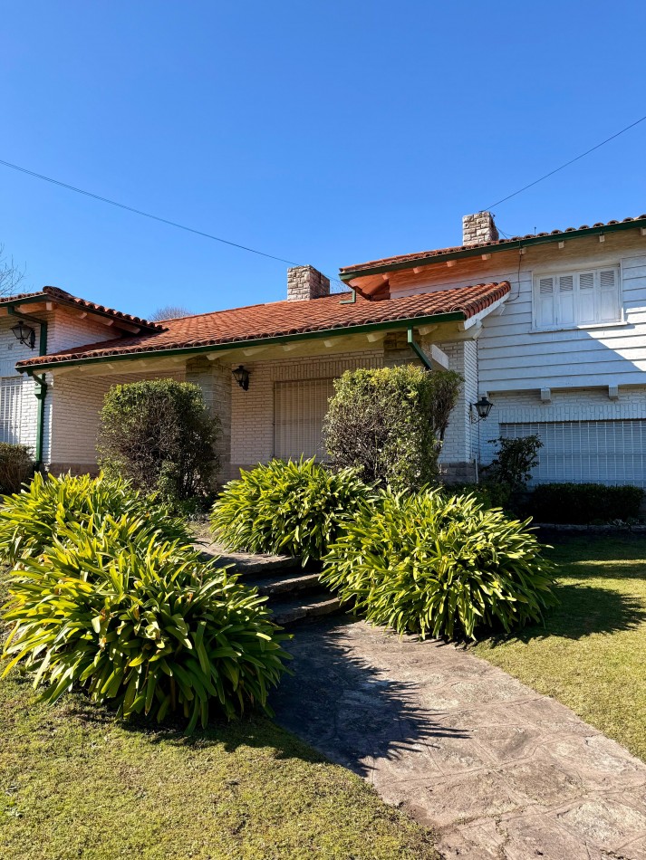 ALQUILER 24 MESES - CHALET 6 AMBIENTES - PLAYA GRANDE