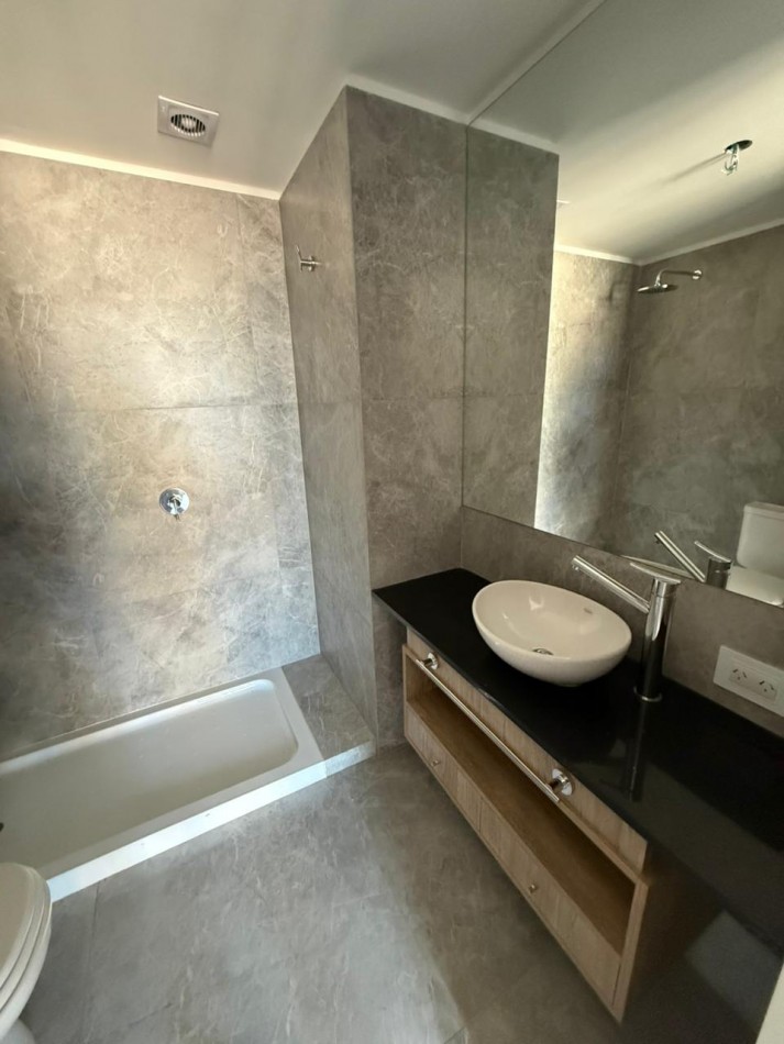 2 Ambientes a Estrenar con cochera y baulera en Barrio Chauvin