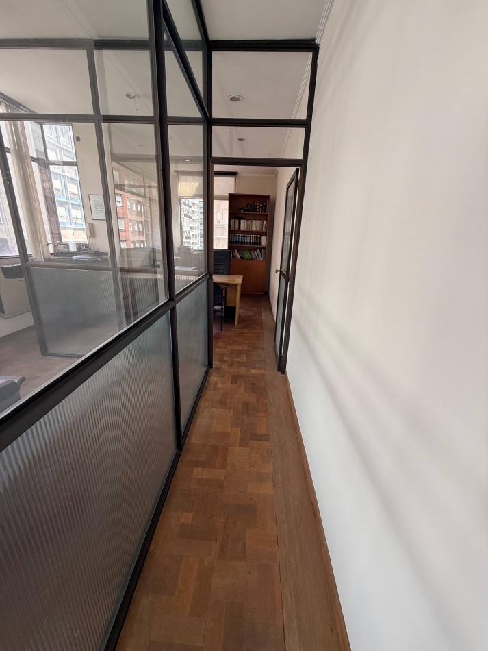 Oficina comercial en Venta - Zona Centro.