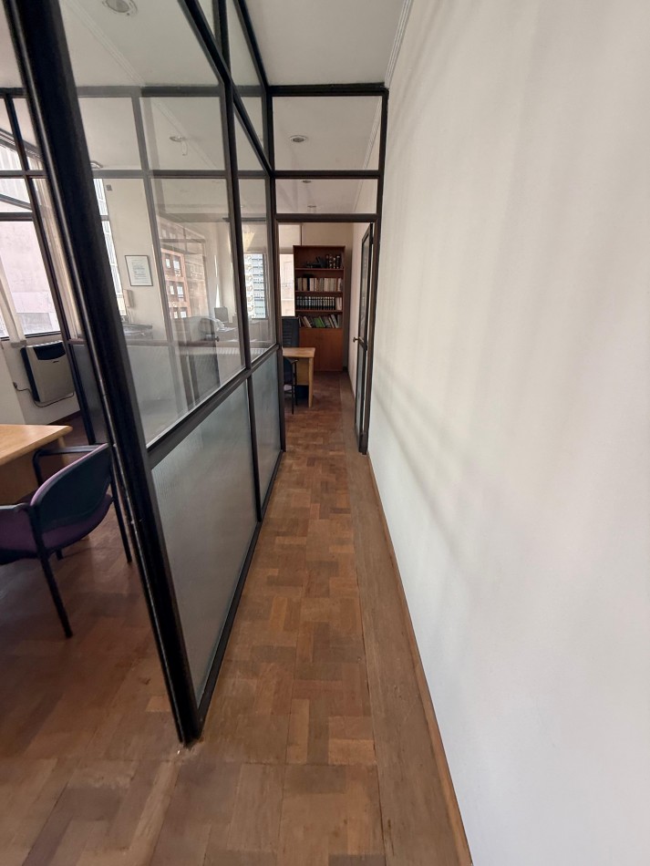 Oficina comercial en Venta - Zona Centro.