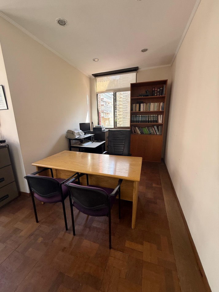 Oficina comercial en Venta - Zona Centro.