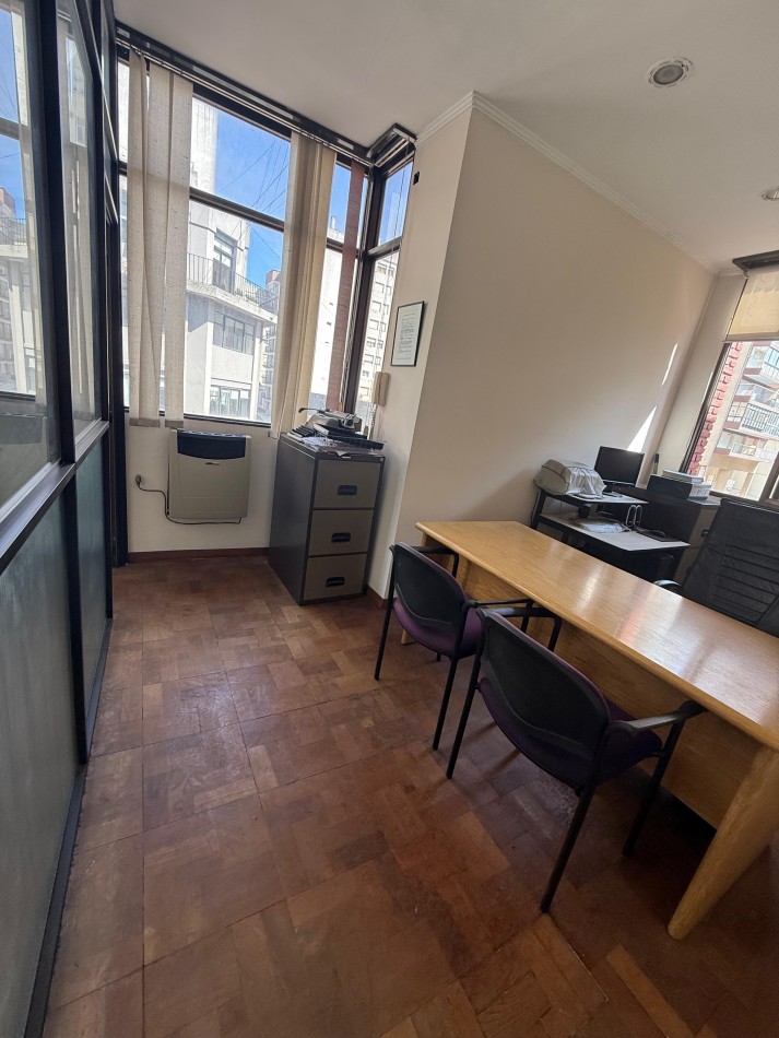 Oficina comercial en Venta - Zona Centro.