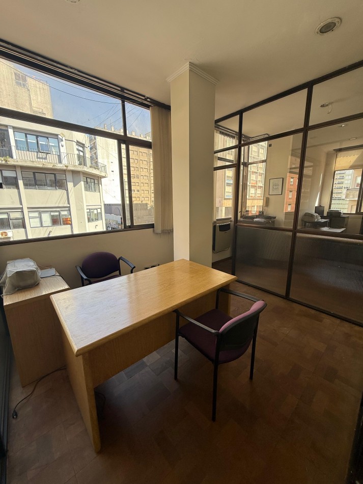 Oficina comercial en Venta - Zona Centro.
