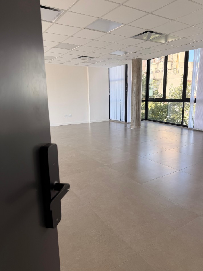 ALQUILER OFICINAS A ESTRENAR - ZONA GUEMES