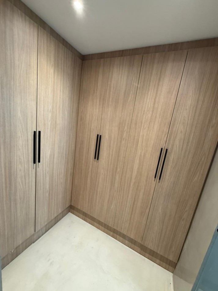 Semipiso 4 ambientes con Cochera y Baulera Reciclado Varese 