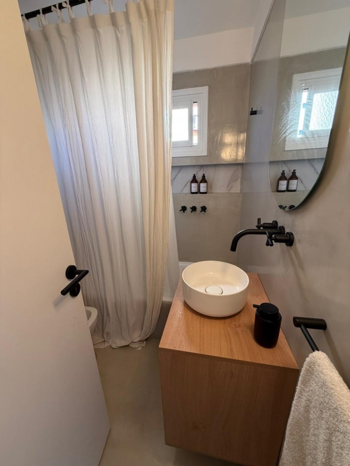 Semipiso 4 ambientes con Cochera y Baulera Reciclado Varese 