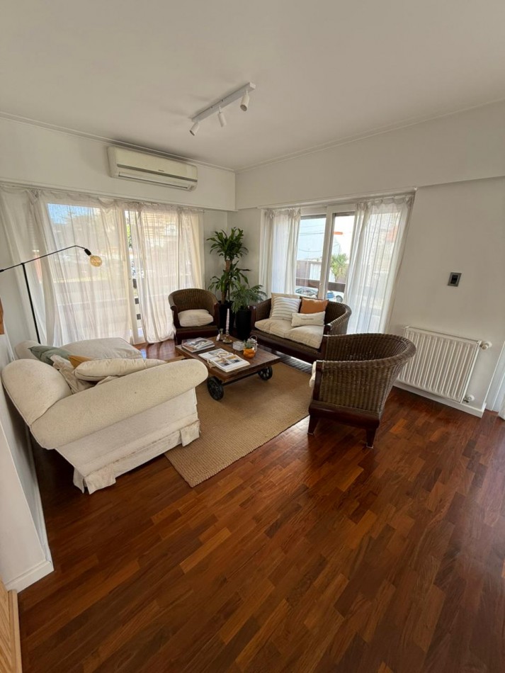 Semipiso 4 ambientes con Cochera y Baulera Reciclado Varese 