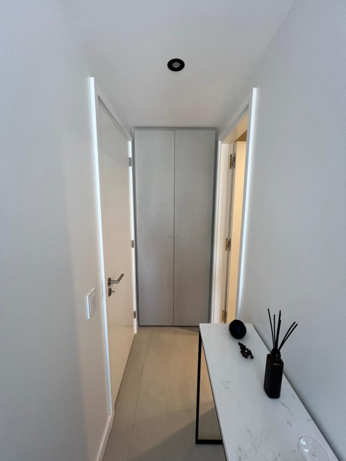 ALQUILER ZONA GUEMES - 2 AMBIENTES  C/ COCHERA 