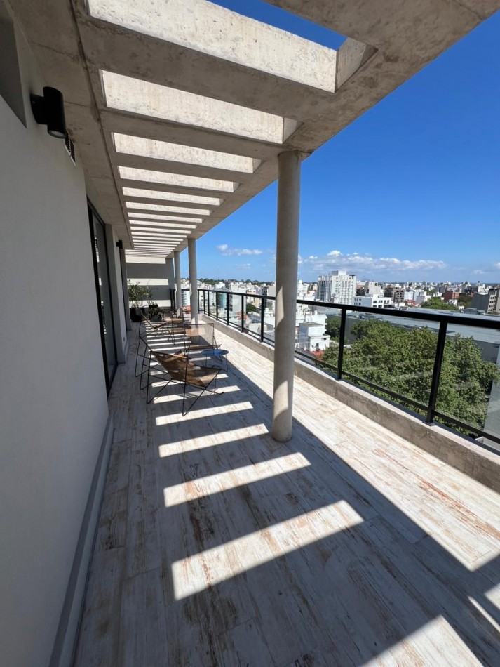 ALQUILER ZONA GUEMES - 2 AMBIENTES  C/ COCHERA 