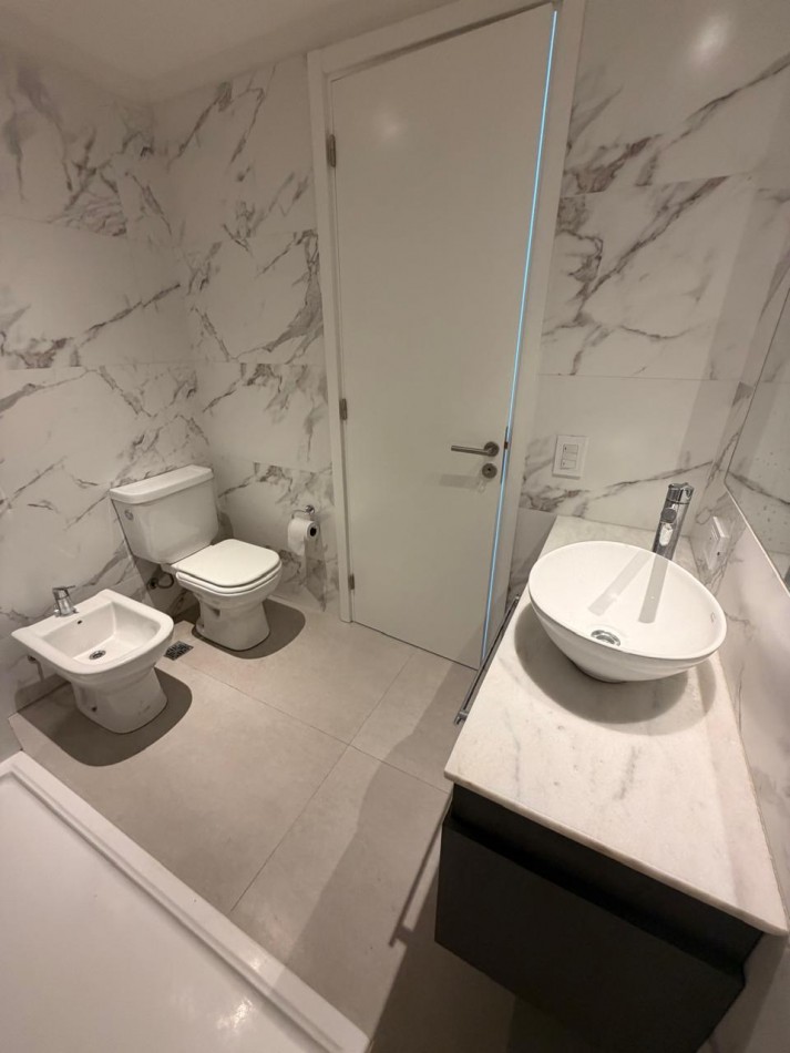 ALQUILER 2 AMBIENTES IMPECABLE - ZONA GUEMES