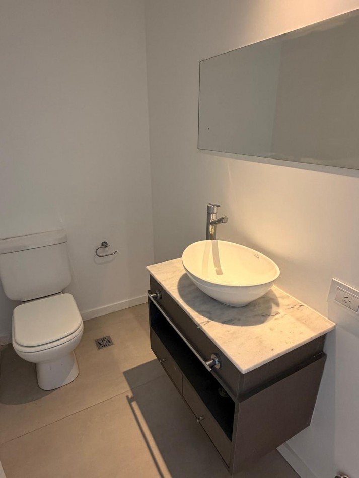 ALQUILER 2 AMBIENTES IMPECABLE - ZONA GUEMES