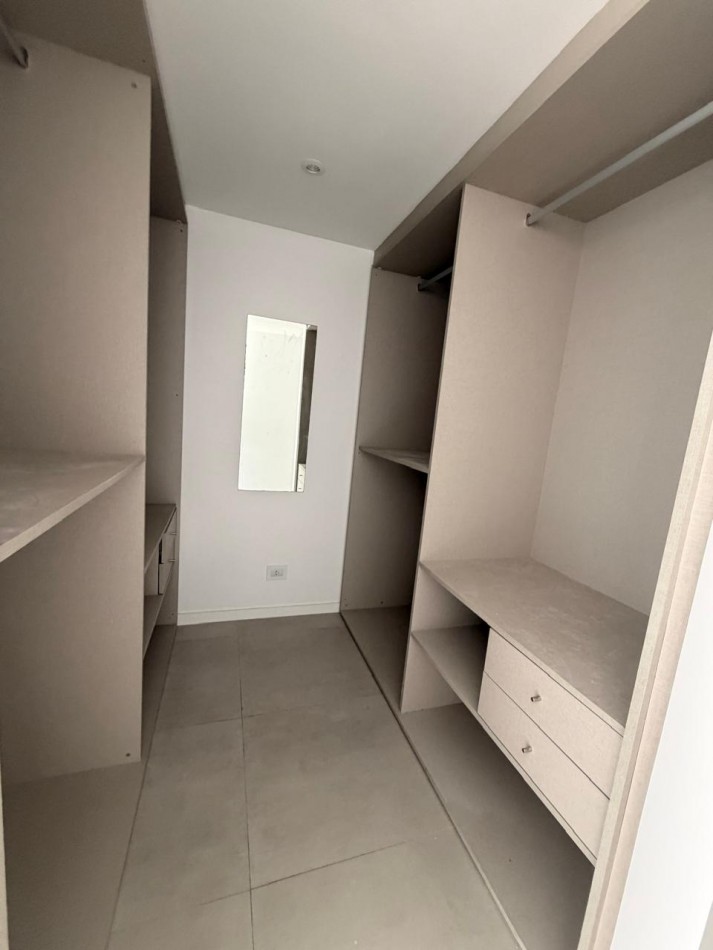 ALQUILER 2 AMBIENTES IMPECABLE - ZONA GUEMES