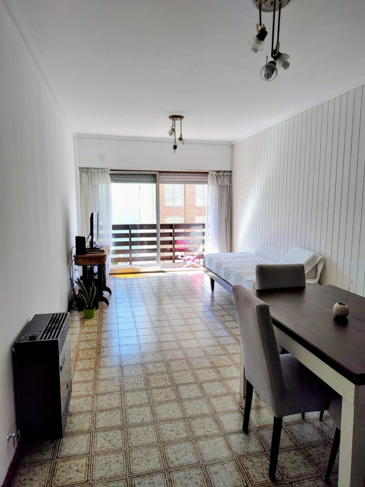 VENTA - 2 AMBIENTES EXTERNO - ZONA CENTRO