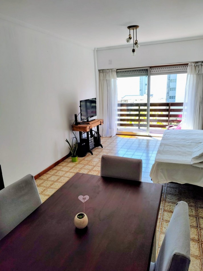 VENTA - 2 AMBIENTES EXTERNO - ZONA CENTRO