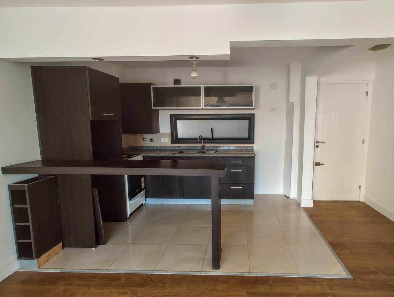 VENTA - DEPARTAMENTO 3 AMBIENTES - MACROCENTRO