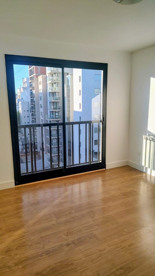 VENTA - DEPARTAMENTO 3 AMBIENTES - MACROCENTRO