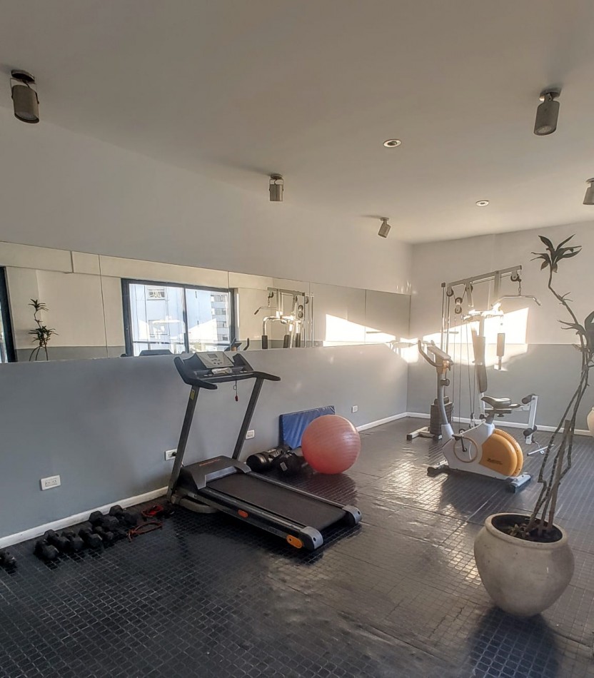 VENTA - DEPARTAMENTO 3 AMBIENTES - MACROCENTRO