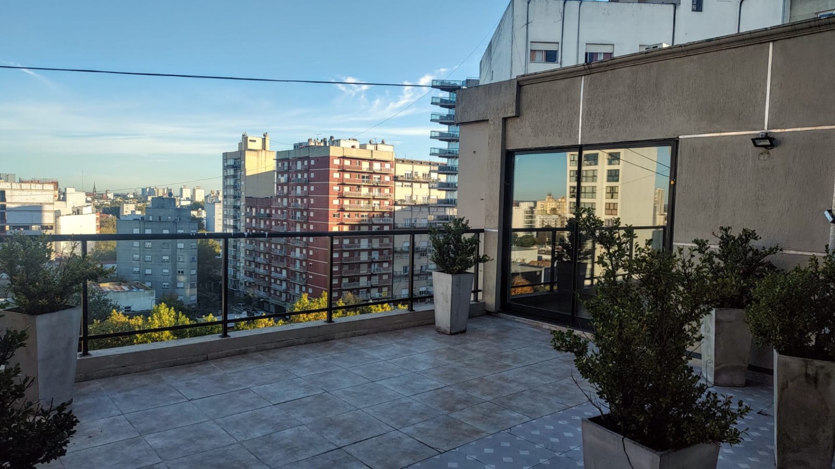 VENTA - DEPARTAMENTO 3 AMBIENTES - MACROCENTRO