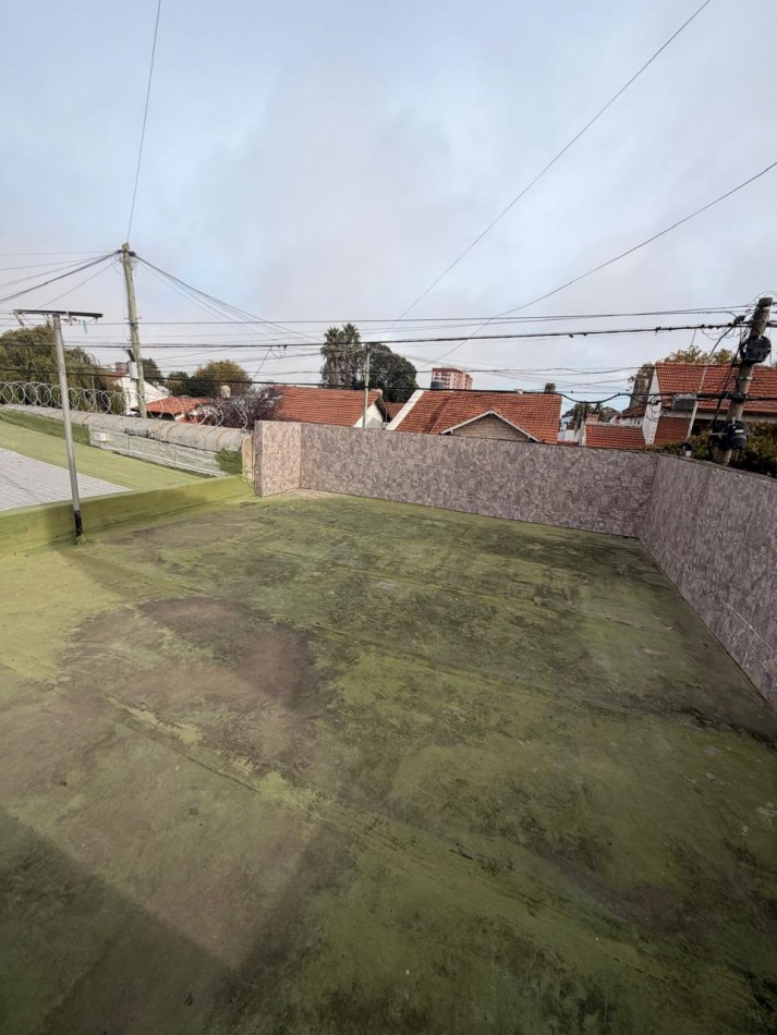 VENTA  - PH 3 AMBIENTES CON TERRAZA Y COCHERA - ZONA FACULTAD