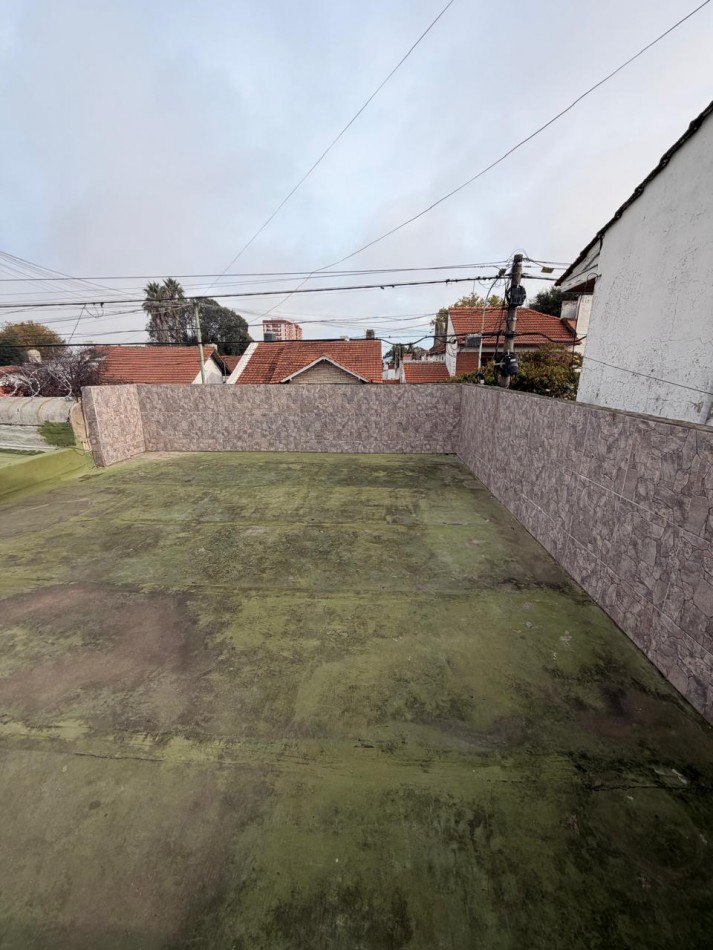 VENTA  - PH 3 AMBIENTES CON TERRAZA Y COCHERA - ZONA FACULTAD