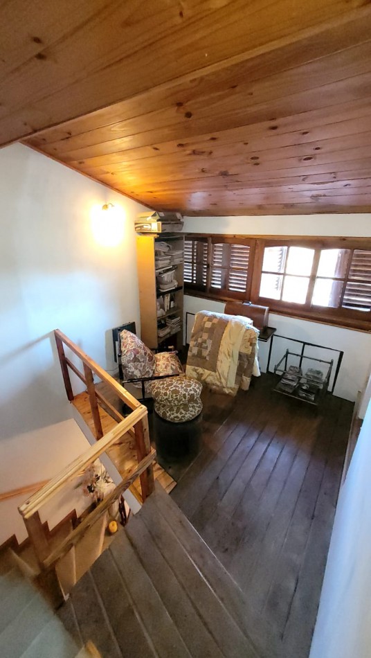 Venta Oportunidad !! Casa De 5 Amb. Con Quincho, Parque Y Depto Independiente Sobre Av Paso
