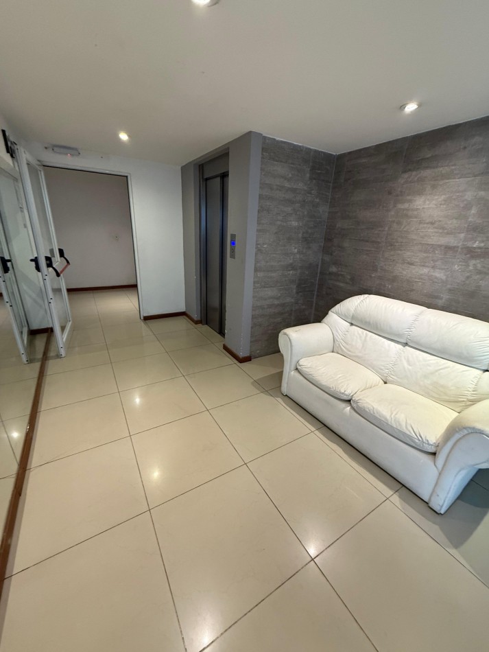 Venta departamento 3 ambientes zona aldrey