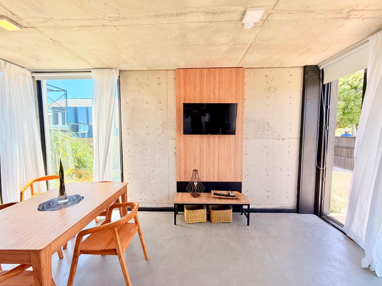 Casas Espejo En Acantilados A Metros Del Mar