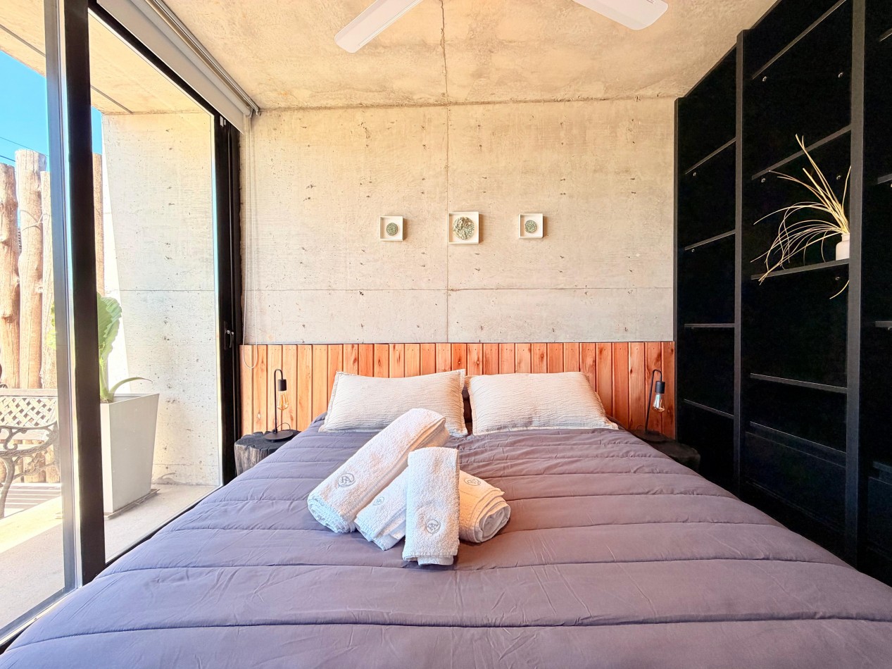 Casas Espejo En Acantilados A Metros Del Mar
