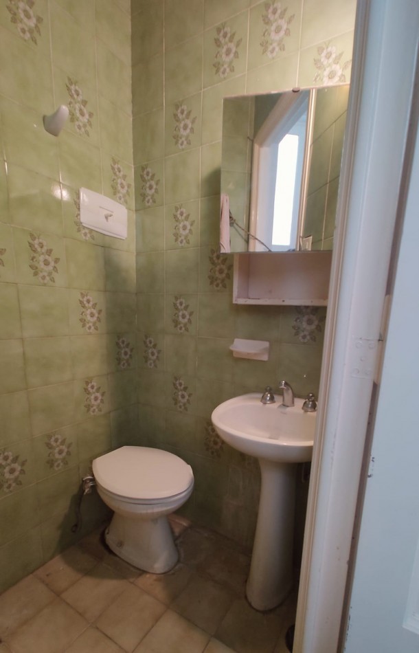 VENTA - 4 AMB CON DEP  - ZONA GUEMES