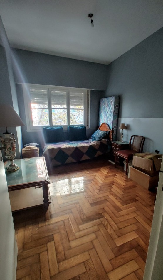 VENTA - 4 AMB CON DEP  - ZONA GUEMES