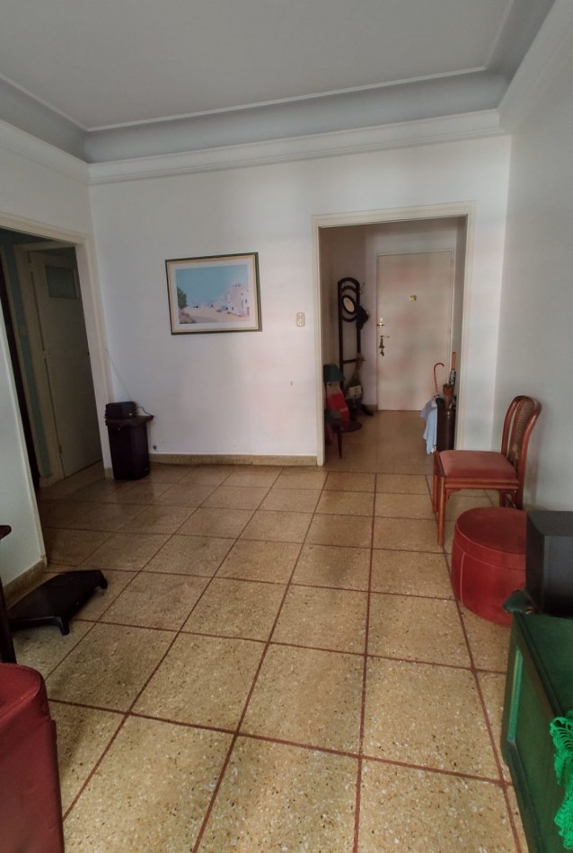 VENTA - 4 AMB CON DEP  - ZONA GUEMES