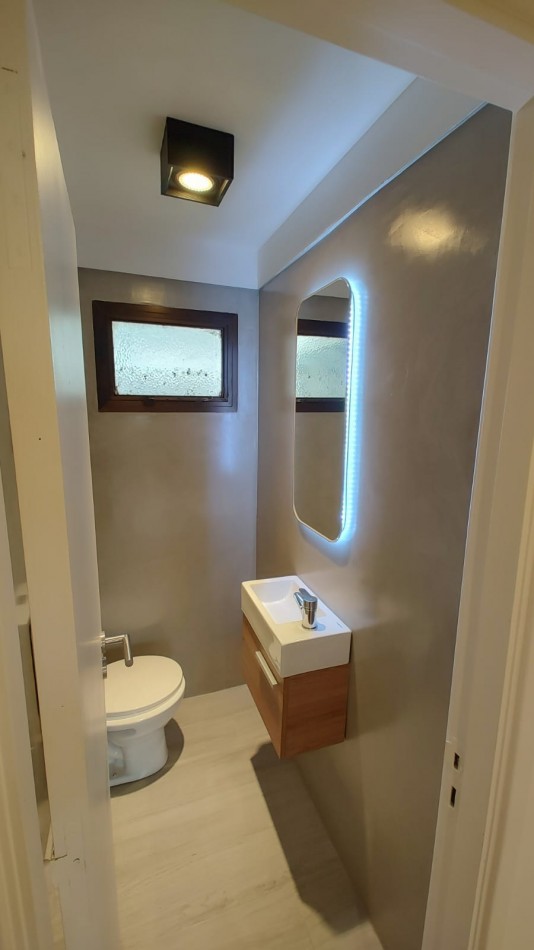 VENTA - DEPARTAMENTO 3 AMBIENTES TOTALMENTE RECICLADO - MACROCENTRO