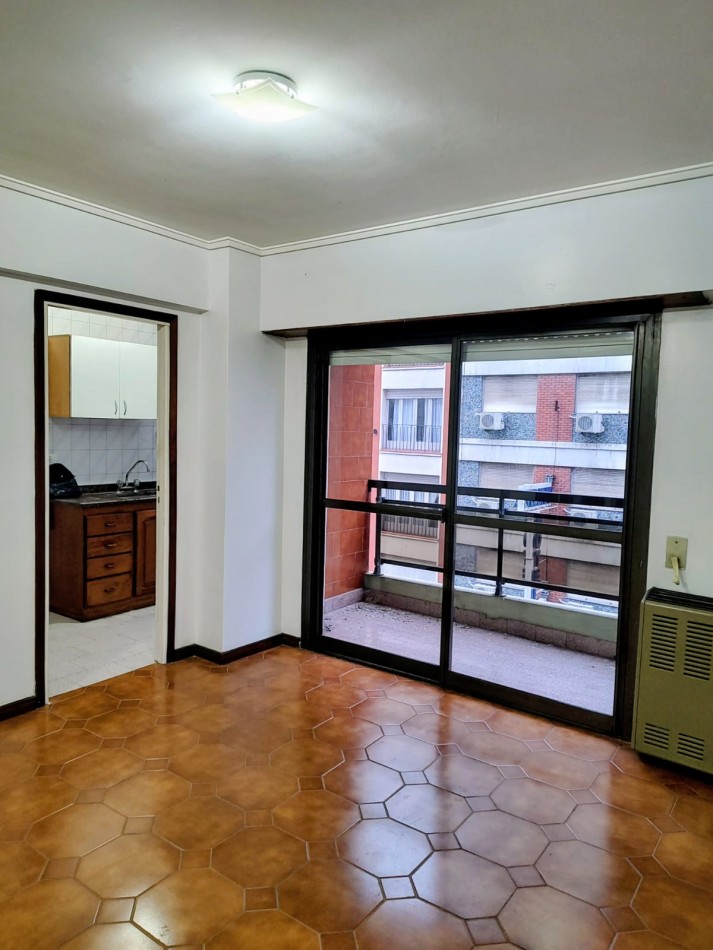 ALQUIILER 24 MESES - 2 AMBIENTES AL FRENTE - PLAZA MITRE
