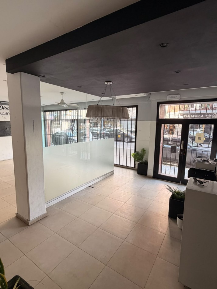 VENTA - HOTEL ZONA PLAZA MITRE/MACROCENTRO - 27 HABITACIONES CON BAÑO PRIVADO