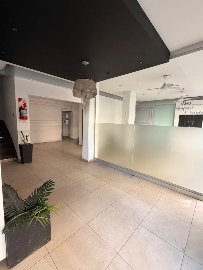 VENTA - HOTEL ZONA PLAZA MITRE/MACROCENTRO - 27 HABITACIONES CON BAÑO PRIVADO